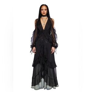 Current Mood Elegant Black Layered Women's Ruffled Duster.